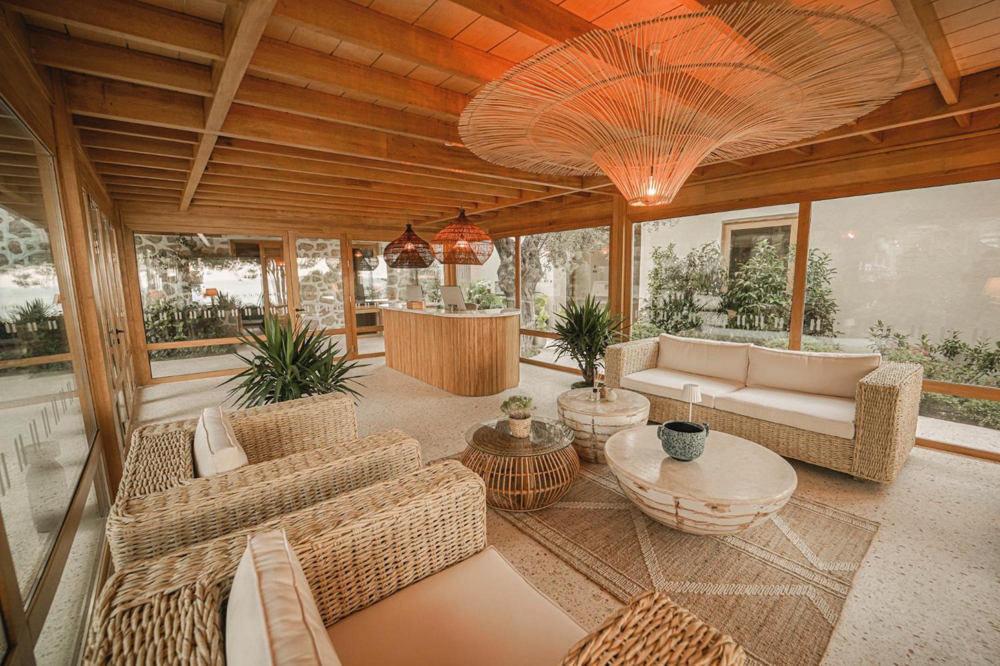 Perios Beach House - Adults Only トゥルンチュ エクステリア 写真